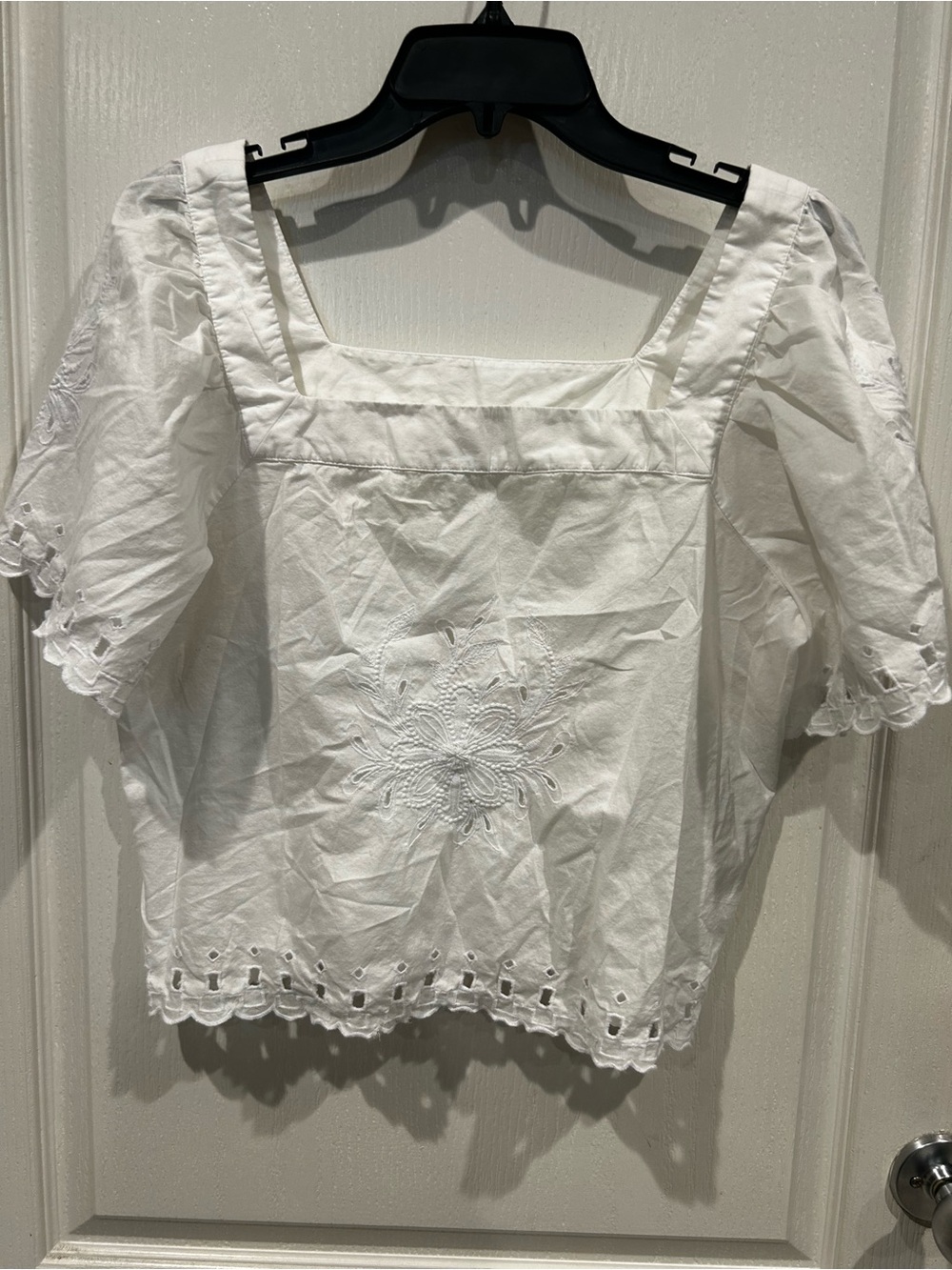Loft Women Small White Embroidered Square-Neck Women’s Top